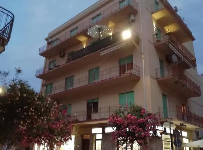 Bed and Breakfast Del Centro Capo dʼOrlando